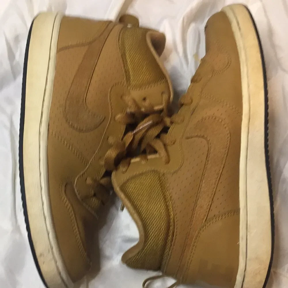 Nike Court Borough Mid Shoes